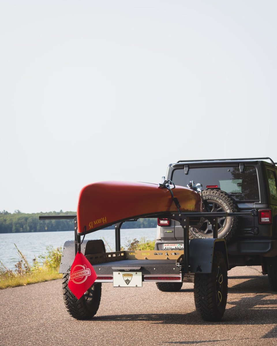 Dropping in with the latest model in the Mulebak lineup. 
🛶 🚲 ⛺️ 🌲 
Compact &amp; Versatile
Haul your kayaks, e-bikes, a canoe &amp; still have room for storage &amp; gear. 
⛺️ Tent deck rack to follow.