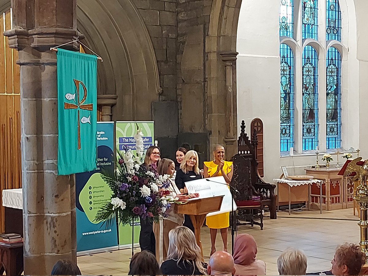West Yorkshire Fire Service Youth Interventions Team collecting their funding awards for future projects in the community from Tracy Brabin Mayor of West Yorkshire. Great work, top team. 👏 🚒 <a href="/WYFRS/">West Yorkshire Fire and Rescue Service</a>