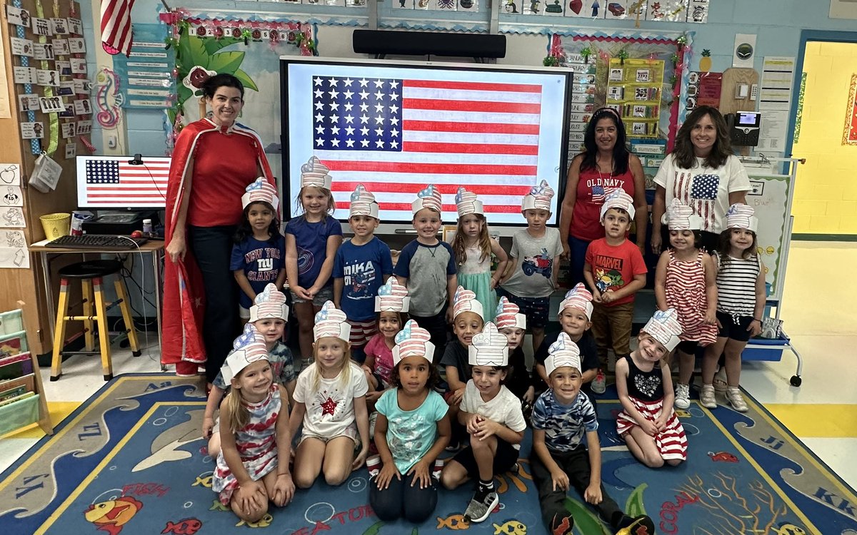 Patriot Day in Pre K ❤️🤍💙<a href="/AmandaHarvey04/">Amanda Harvey</a> <a href="/RomanelliPaul/">Paul Romanelli, Ed.D.</a> #WIProud