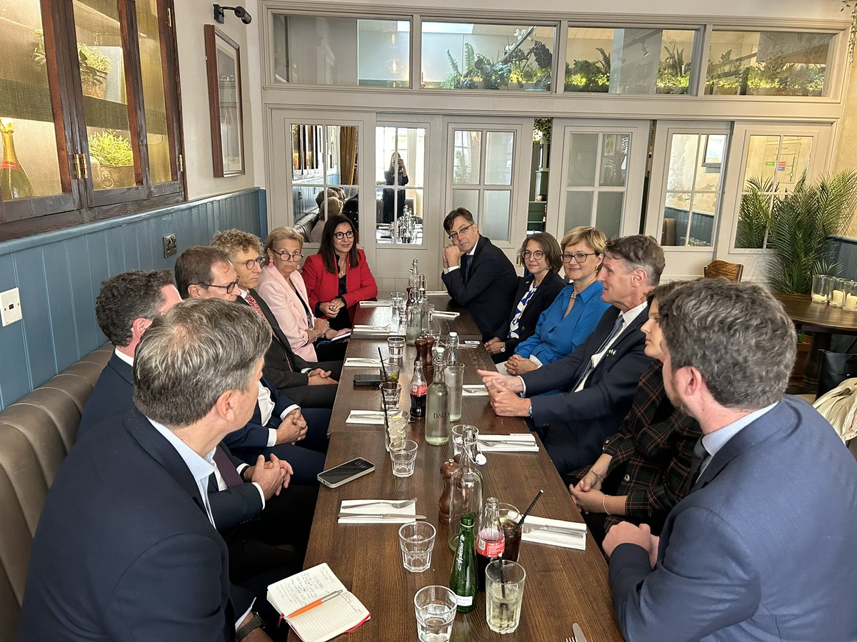 At a crucial time for🇩🇪🇬🇧relations we're delighted to host a Bavarian delegation including Members of the <a href="/Landtag_Bayern/">Bayerischer Landtag</a> in London for a series of bilat meetings&amp;discussions on #EuropeanSecurity,the economy&amp;the prospect for closer 🇬🇧🇪🇺 relations under the new Labour government.