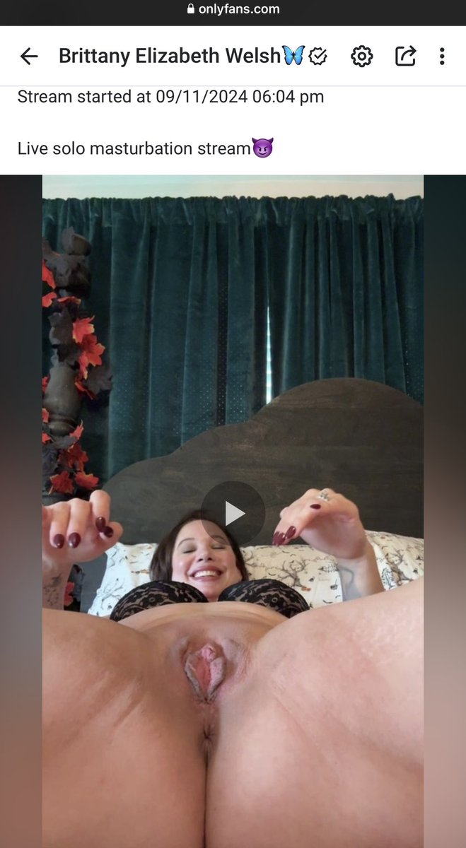 thebrittanyxoxo's tweet photo. I neverrrr talk about my Only Fans (I get shy and don’t want anyone to ever think I’m only about the money) but today I am. I am so proud of my fantasy solo masturbation live video. I hour live and I was ALL into it. I can’t stop grinning and felt sexually confident and horny🔥😈 https://t.co/VRM0AkxLYt