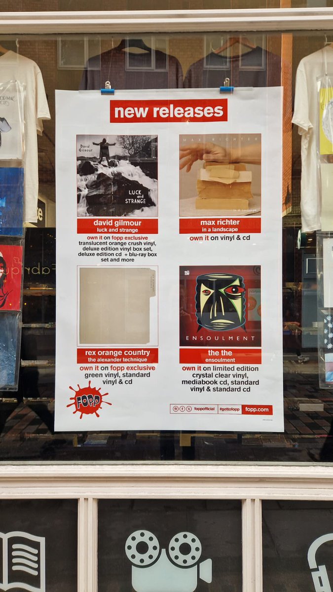 earMUSICedel's tweet image. We like many record shops but we LOVE @FoppCovent in London!  #ensoulment shines on their window this week #recordshop #vinylrecords #London #thethe