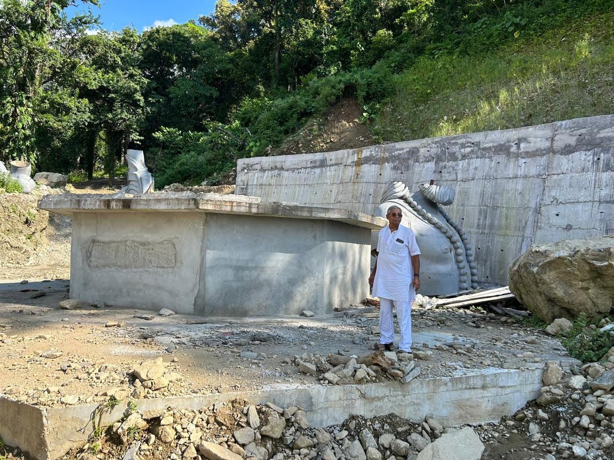 परशुराम कुंड में 54 फीट की मूर्ति का निर्माण तेजी से चल रहा है!
<a href="/sunilbharala/">Sunil Bharala</a> <a href="/VanarBharat/">वानर भारत</a> <a href="/ajaykraina/">Col AJ🇮🇳</a> <a href="/RPparishad/">राष्ट्रीय परशुराम परिषद</a> <a href="/RajasthanVipra/">Vipra Foundation Rajasthan Official Account</a> <a href="/UV_Srivastava/">Yuvraj</a> <a href="/GurunathaMoksha/">Gurunatha Moksha</a> <a href="/panditaAPMCC63/">Ravinder Pandita(Save Sharda)</a> <a href="/followsushil/">Sushil Ojha</a> <a href="/JavedBeigh/">Javed Beigh</a> <a href="/Nazirkhankoshur/">Nazir Ahmad Khan</a> <a href="/me_sourish_/">Sourish Mukherjee</a> <a href="/KiranKS/">Kiran Kumar S</a> <a href="/ArunachalTsm/">Arunachal Tourism</a> <a href="/ChownaMeinBJP/">Chowna Mein</a>