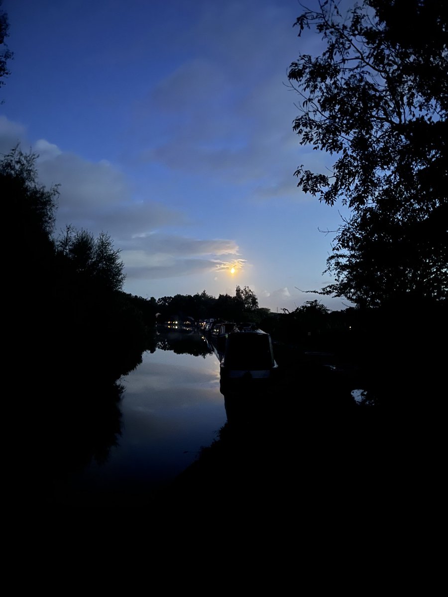 Poynton moon