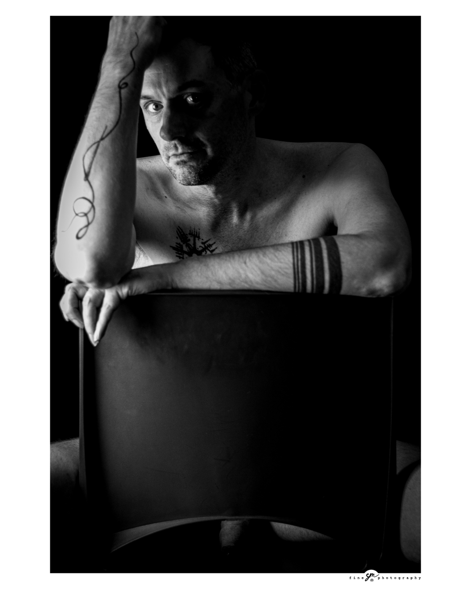 only_faans_art's tweet photo. Eric, September 2024. #fineartphography #sensualmoments #sexymen #seductivemonochrome https://t.co/3irVSVbXt9