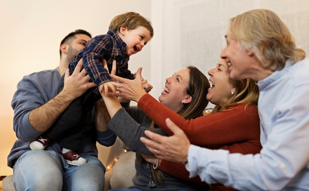 Atty_YesAcosta's tweet photo. Mas anuncios sobre la pelea para #KeepingFamiliesTogether, el parole para conyuges de ciudadanos. Puede revisar nuestro blog de la abogada de inmigración Yesenia Acosta: Los últimos cambios sobre el nuevo Parole: Los últimos cambios sobre el nuevo Parole (https://t.co/5437QtACRY) https://t.co/ZnSquKekHN