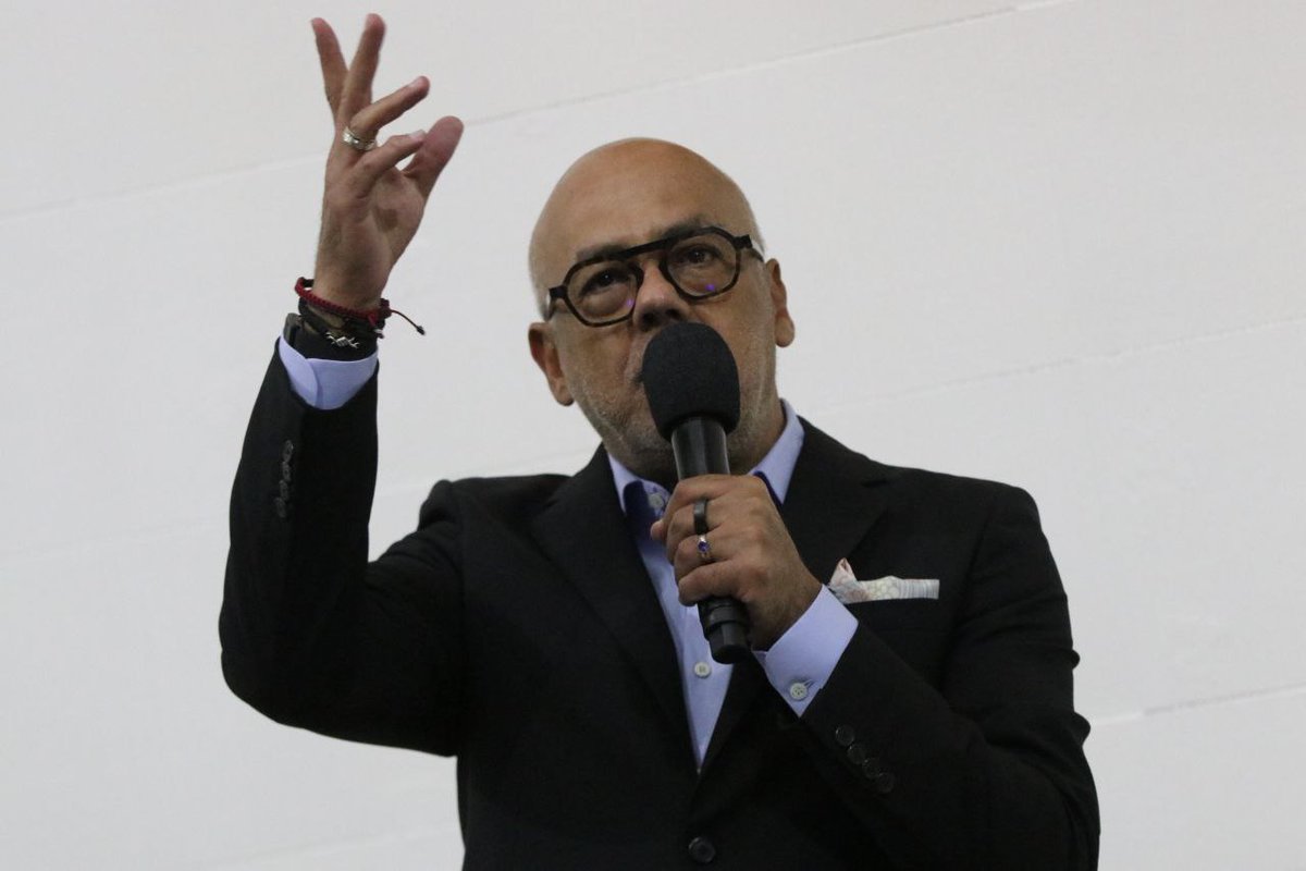 Asamblea_Ven's tweet image. #11Sep || Presidente de la AN, diputado Jorge Rodríguez solicita a la Comisión Permanente de Política Exterior, la redacción de una resolución enérgica para que se rompan todas las relaciones diplomáticas, comerciales, consulares con España.