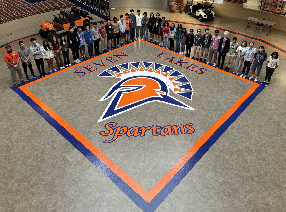 kfinnesand's tweet photo. Congratulations to our 36 National Merit Semifinalists. SLHS made up 16% of the entire state’s semifinalists! 🧡💙🧡 https://t.co/AItJSE5S1o