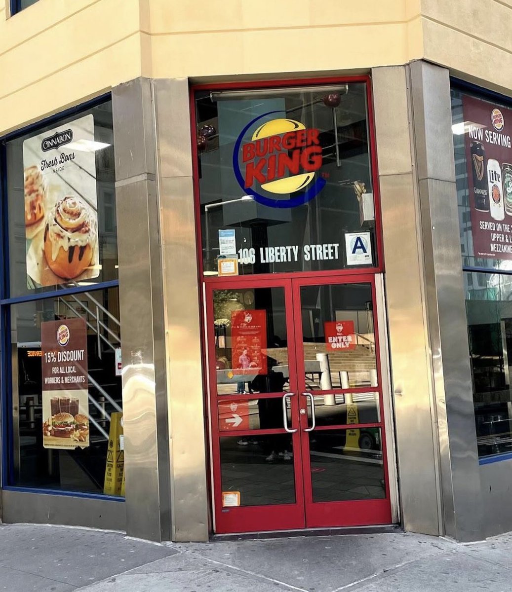 oldbkranch's tweet photo. The Burger King at 106 Liberty Street in NYC served as the temporary NYPD headquarters, located one block from the world trade center disaster site. #NeverForget911 https://t.co/MiBCnipT3O