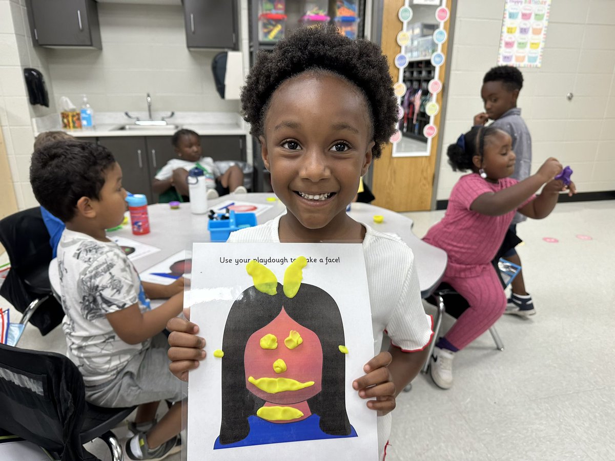 NettletonSTEAMe's tweet image. In Ms. Alissa’s guidance class today, Mrs. Vera read “We’re All Wonders” and discussed what empathy is. Students then used Play Doh to create their own unique faces. 😃😃
#STEAMe #SpecialClassSpotlight