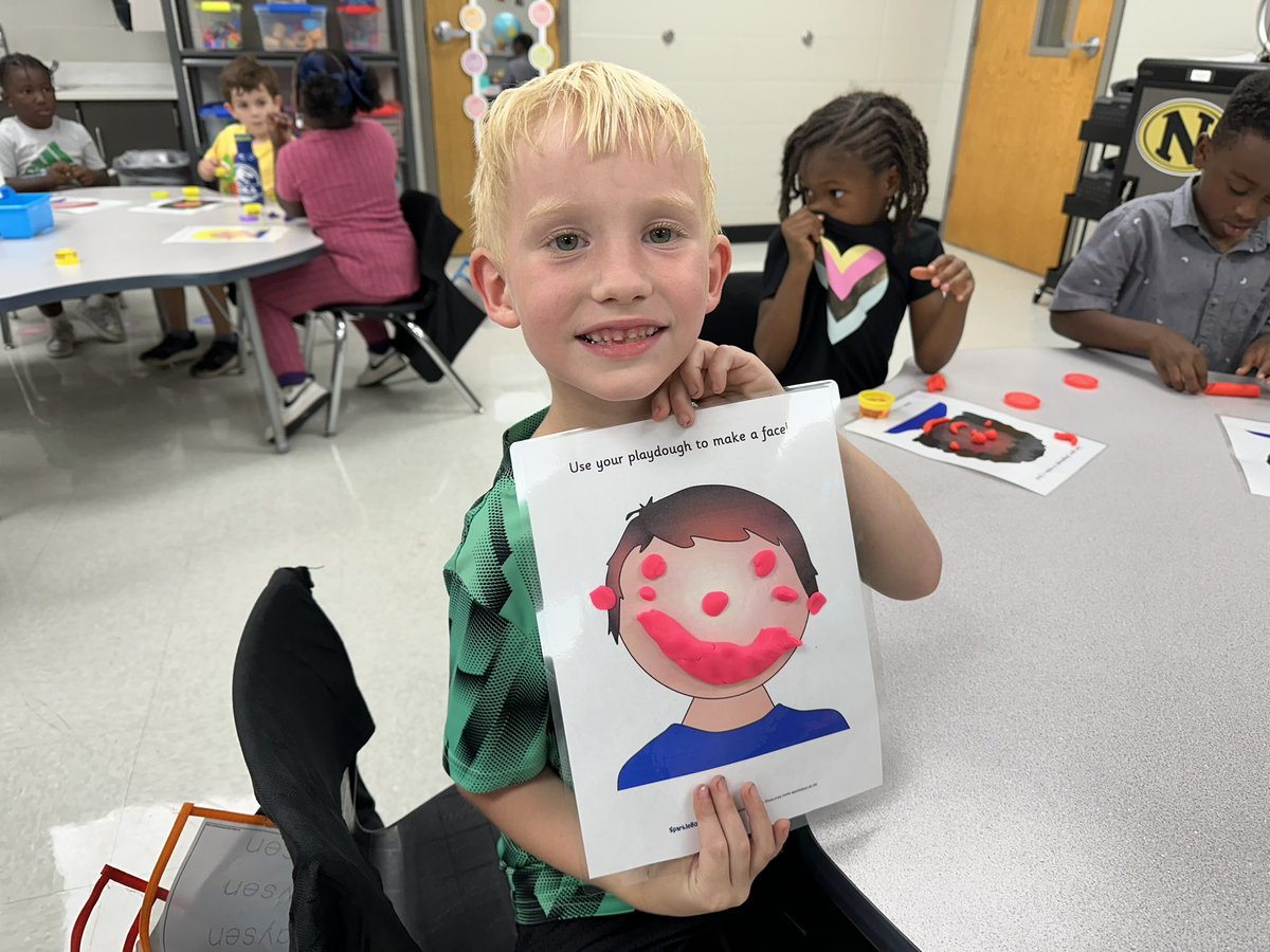 NettletonSTEAMe's tweet image. In Ms. Alissa’s guidance class today, Mrs. Vera read “We’re All Wonders” and discussed what empathy is. Students then used Play Doh to create their own unique faces. 😃😃
#STEAMe #SpecialClassSpotlight
