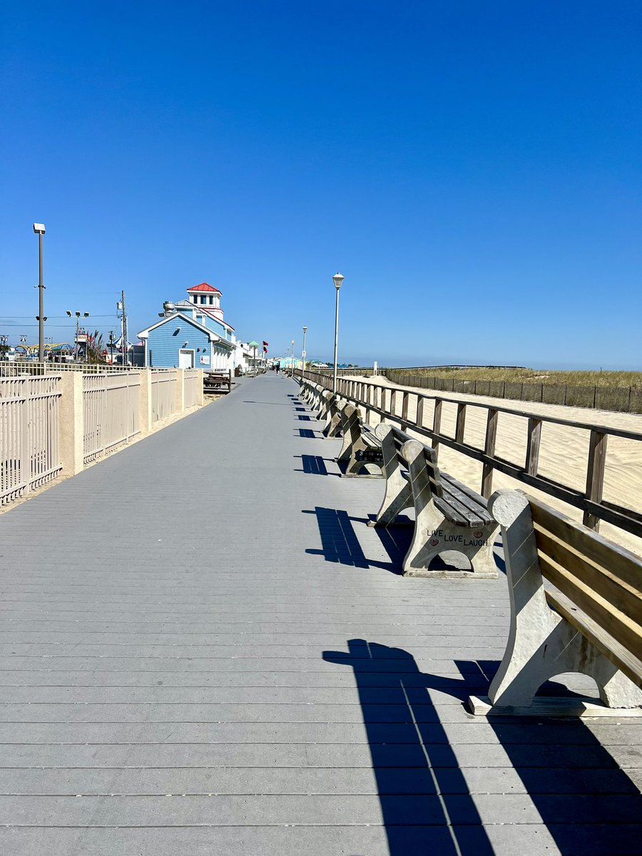 bruttafica's tweet photo. Another Gorgeous Day Here!ποΈπβοΈ #JerseyShore #NewJersey #LocalSummer https://t.co/vSEGjOOsiD