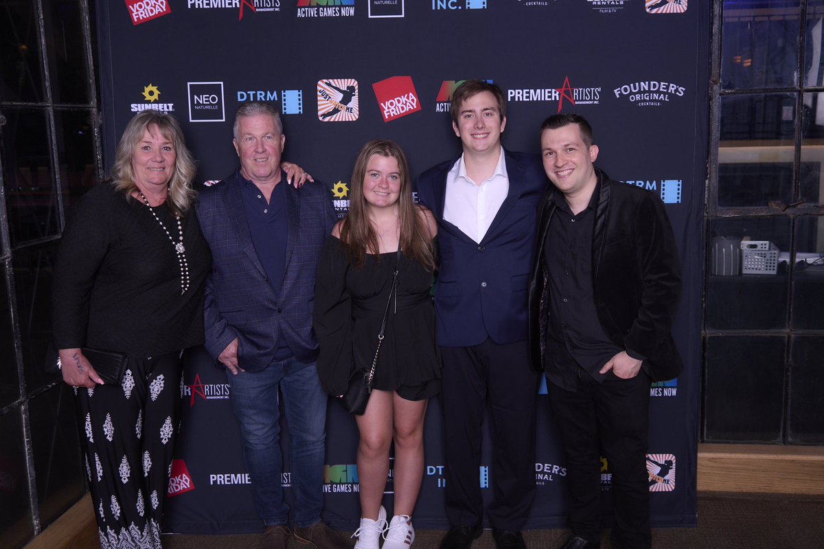 Corey Dixon (@coreydixon33) on Twitter photo The <a href="/ActiveGamesNow/">Active Games Now</a> , <a href="/HorrorHallways/">Horror Hallways</a> and Dixon Productions Founders, Owners and Team Leads all in one photo! The Filmmakers Party! 🎥🎬
#TIFF #TIFF2024 #TheYoungFilmmakersParty The <a href="/ActiveGamesNow/">Active Games Now</a> , <a href="/HorrorHallways/">Horror Hallways</a> and Dixon Productions Founders, Owners and Team Leads all in one photo! The Filmmakers Party! 🎥🎬
#TIFF #TIFF2024 #TheYoungFilmmakersParty