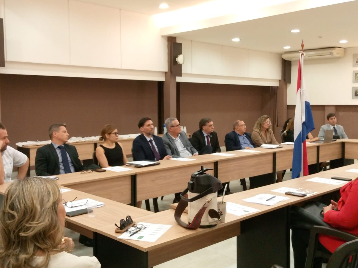 aalparaguay's tweet image. ✅ Reunión con Estudios Jurídicos Laborales 
 
En el @CAP_py tuvo lugar una reunión cumbre con diferentes profesionales especializados en derecho del trabajo y la seguridad social a fin de instalar mesas de trabajo sobre distintos temas y plantear propuestas a los 3 poderes.