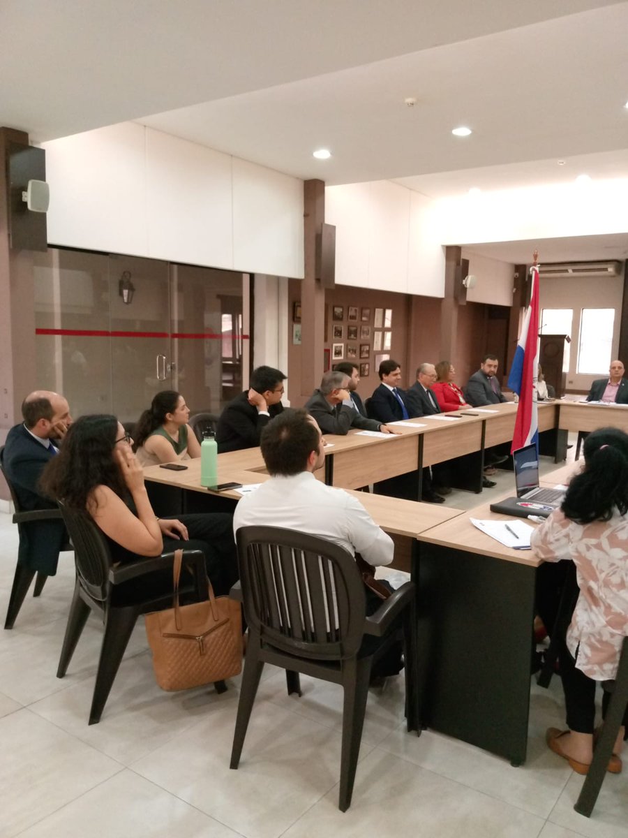 aalparaguay's tweet image. ✅ Reunión con Estudios Jurídicos Laborales 
 
En el @CAP_py tuvo lugar una reunión cumbre con diferentes profesionales especializados en derecho del trabajo y la seguridad social a fin de instalar mesas de trabajo sobre distintos temas y plantear propuestas a los 3 poderes.