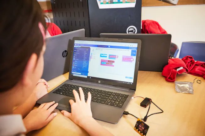 ⚡️BREAKING!
Microsoft have announced some small updates to <a href="/MSMakeCode/">Microsoft MakeCode</a> to enhance reliability, security and ensure that MakeCode is set up for future success 🌟.
👀 Read the latest updates here:
microbit.org/news/2024-09-0…
#microbitCHAMPION #microbit #microbitCHAMPIONS