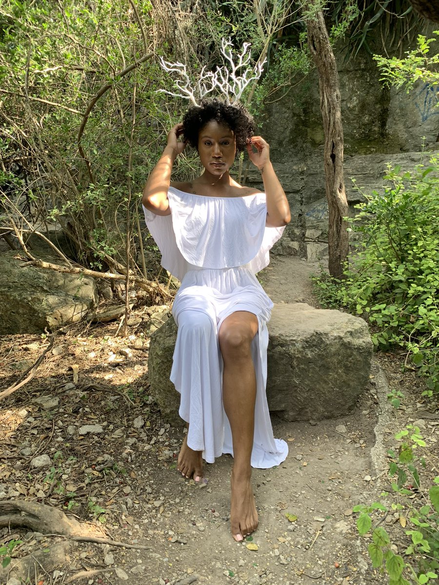 kivonshe's tweet photo. #TimeInATree is my #RaleighRitchie song of the day
The pics tell it all. When I 1st heard this song I wanted to find a tree immediately n just climb. Since I was a kid it was my escape n safe space in a noisy world. I will never grow out of this https://t.co/NQqXMHvv0t