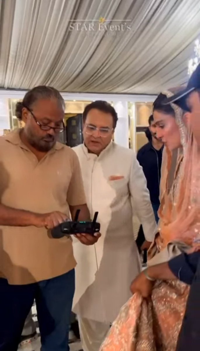 aapkiisis's tweet image. Ayezaaaaaa 😍
#AyezaKhan #Humraaz