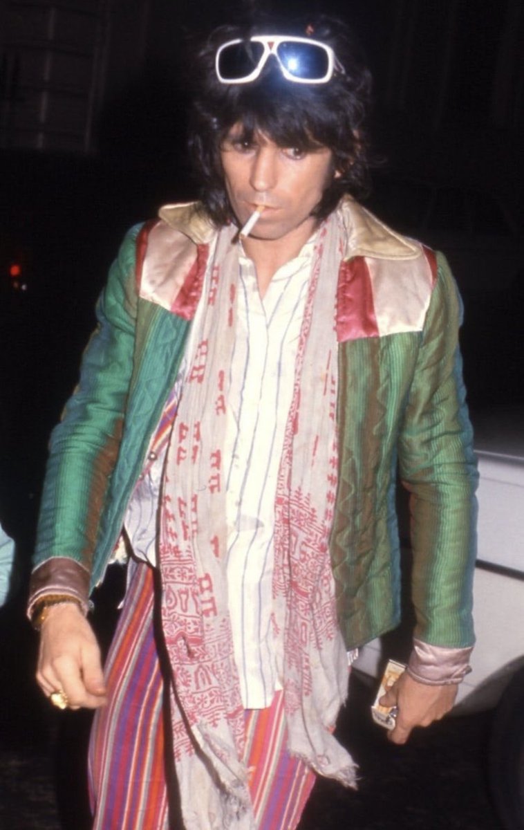 denajag's tweet photo. Keith dressed
#ColorfulClothes #ForeverCool
🎼💎🎼💎❤️ https://t.co/w7nFPS7dRt