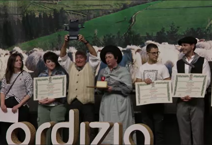 #Herrian 🎙️ El mejor queso de #Idiazabal de Euskal Herria es del concejo de #Ilarduia 👌 La Leze Gaztak

<a href="/Asparrena_Udala/">Asparrena</a> <a href="/Lautur1/">ArabakoLautada</a> 

eitb.eus/es/radio/radio…