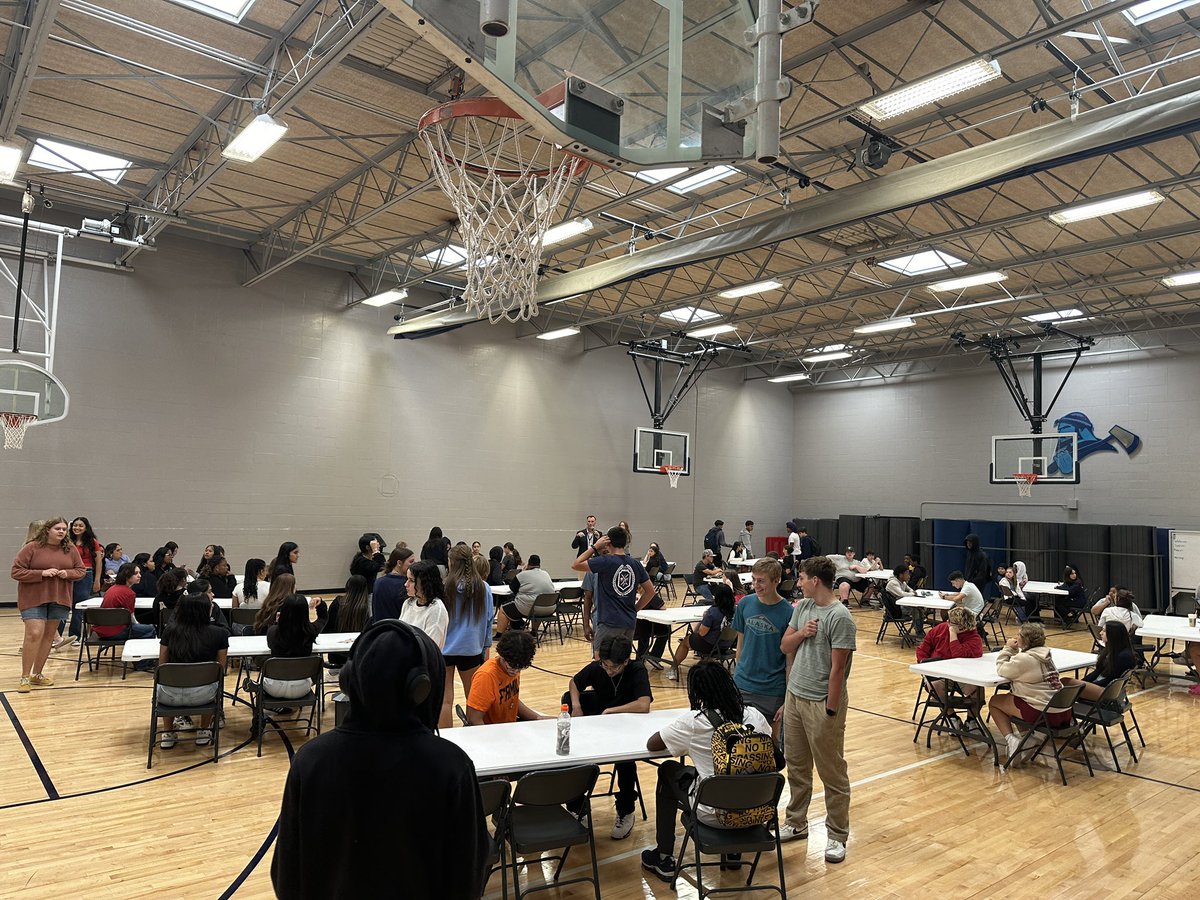 Oak Park High School tweet media