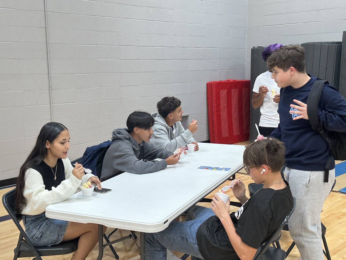 Oak Park High School tweet media