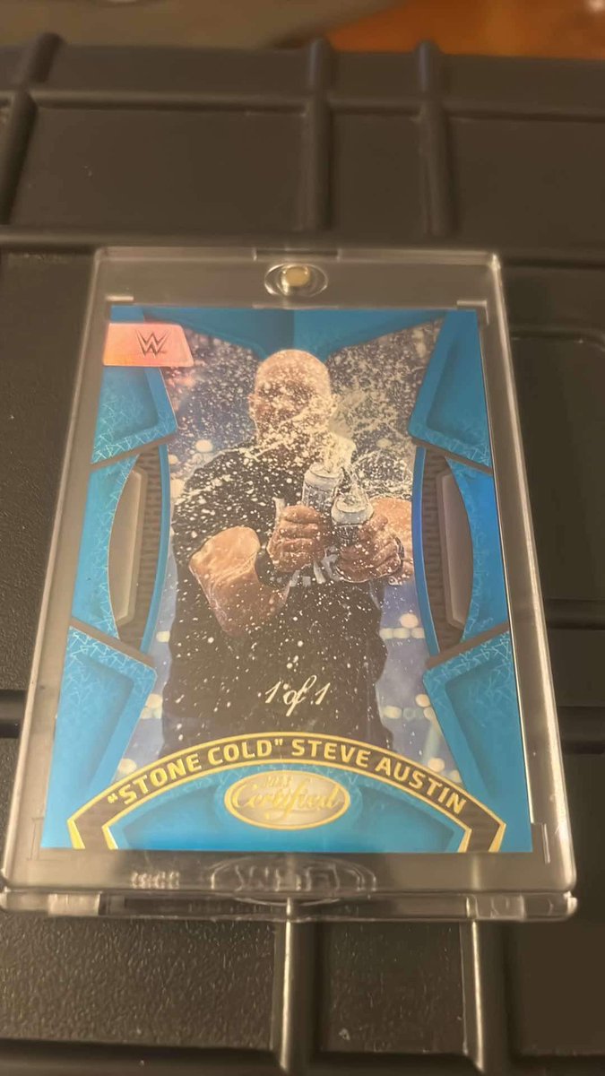 Baird_ToTheBone's tweet image. Stone cold 1/1 $1k obo