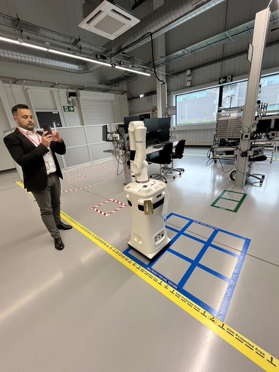 MEDSurgInno's tweet photo. This week the M.E.D Surgical team visited Cambridge to see how Versius is reframing how we think of surgical robotics. 25000+ procedures in 180 hospitals worldwide we hope to change surgery for good in Ireland. Reach out to your M.E.D. surgical Representative to learn more. https://t.co/KvWOtCbOlw
