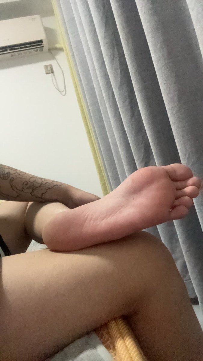 能无聊成这样我也是服了我自己了
傻逼评论区叫祖宗