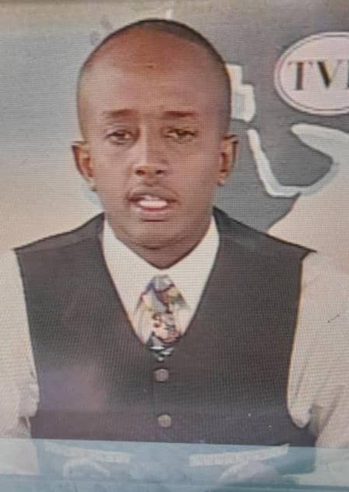 nyiripat's tweet photo. Ce mois de septembre 2024 est spécial dans ma carrière au sein @rbarwanda ex-Orinfor! Cela fait 30 ans 🎂 que je sers ma nation, chaque jour avec passion et amour, à travers le journalisme en #Français. Merci de votre soutien continu ❤ https://t.co/7aJVIClnqT