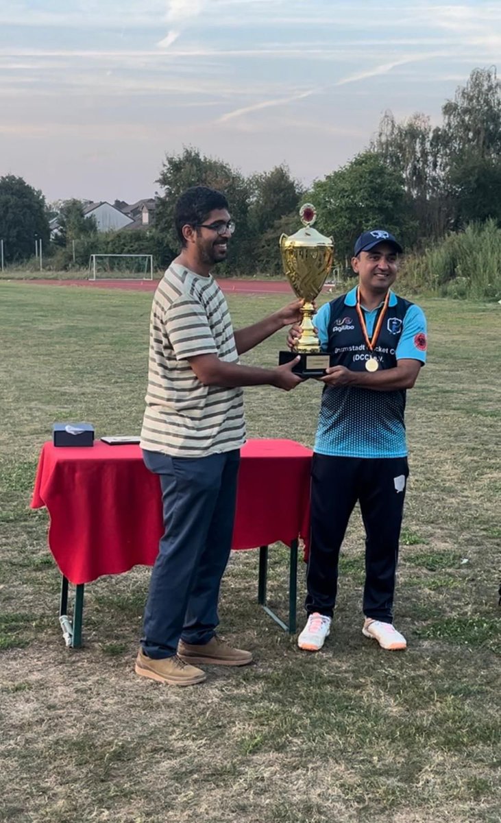 Cricket_Germany's tweet photo. DCB T20 Bundesliga 2024 🏏

Wir freuen uns, die Gewinner und herausragenden Spieler des diesjährigen Wettbewerbs bekannt zu geben! Herzlichen Glückwunsch an alle Spieler, Teams und Funktionäre, die diese Saison unvergesslich gemacht haben!

Meister: Darmstadt Cricket Club 🏆🎉 https://t.co/JyZpOzX7ZZ