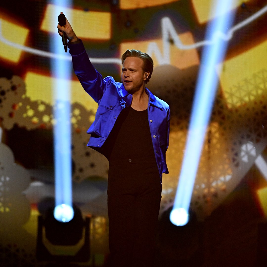 WHAT A PERFORMANCE FROM <a href="/ollymurs/">Olly Murs</a> 🙌

He made our hearts skip skip a beat x