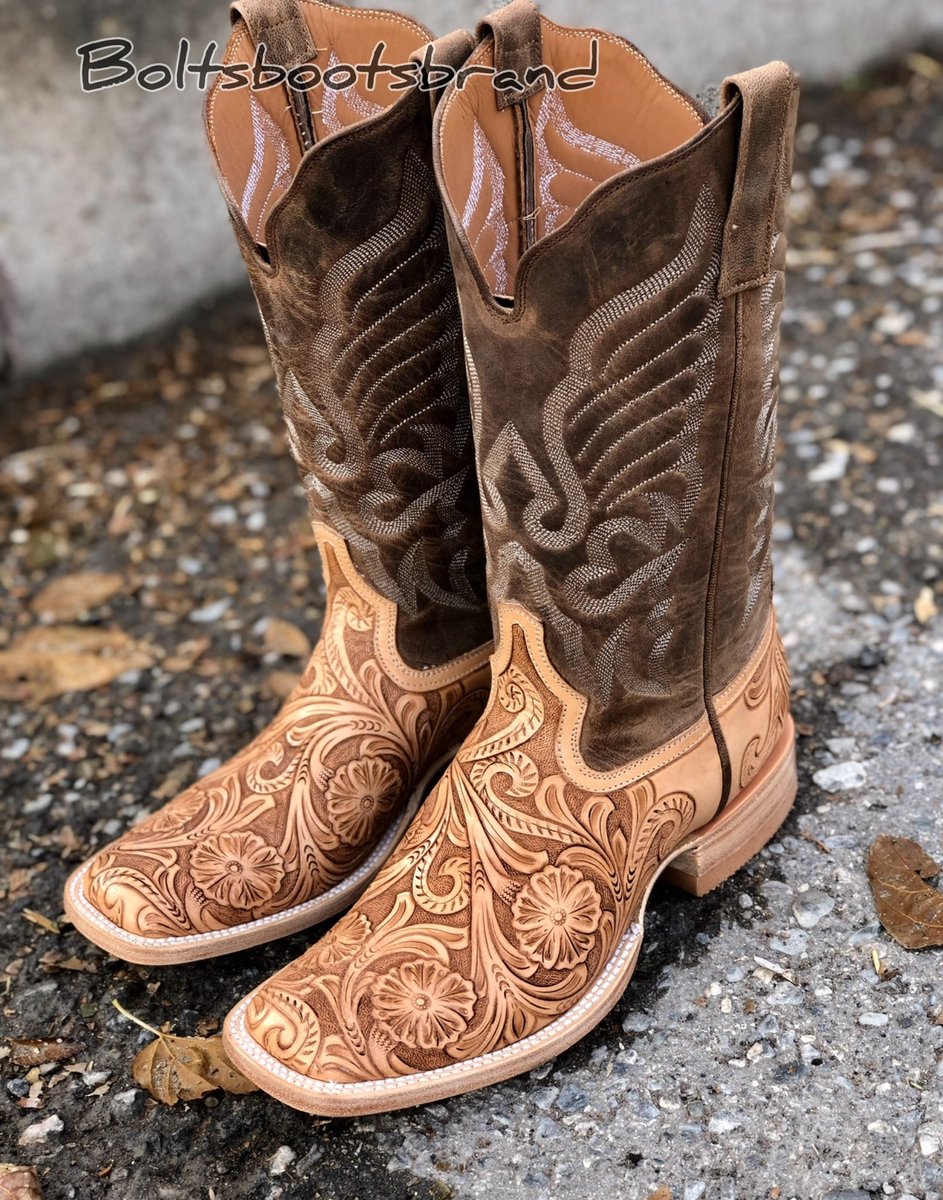 BoltsBoots's tweet photo. Amazing tooling 😍 https://t.co/Bl0qCxLWy7 https://t.co/ChpBoPrwAC