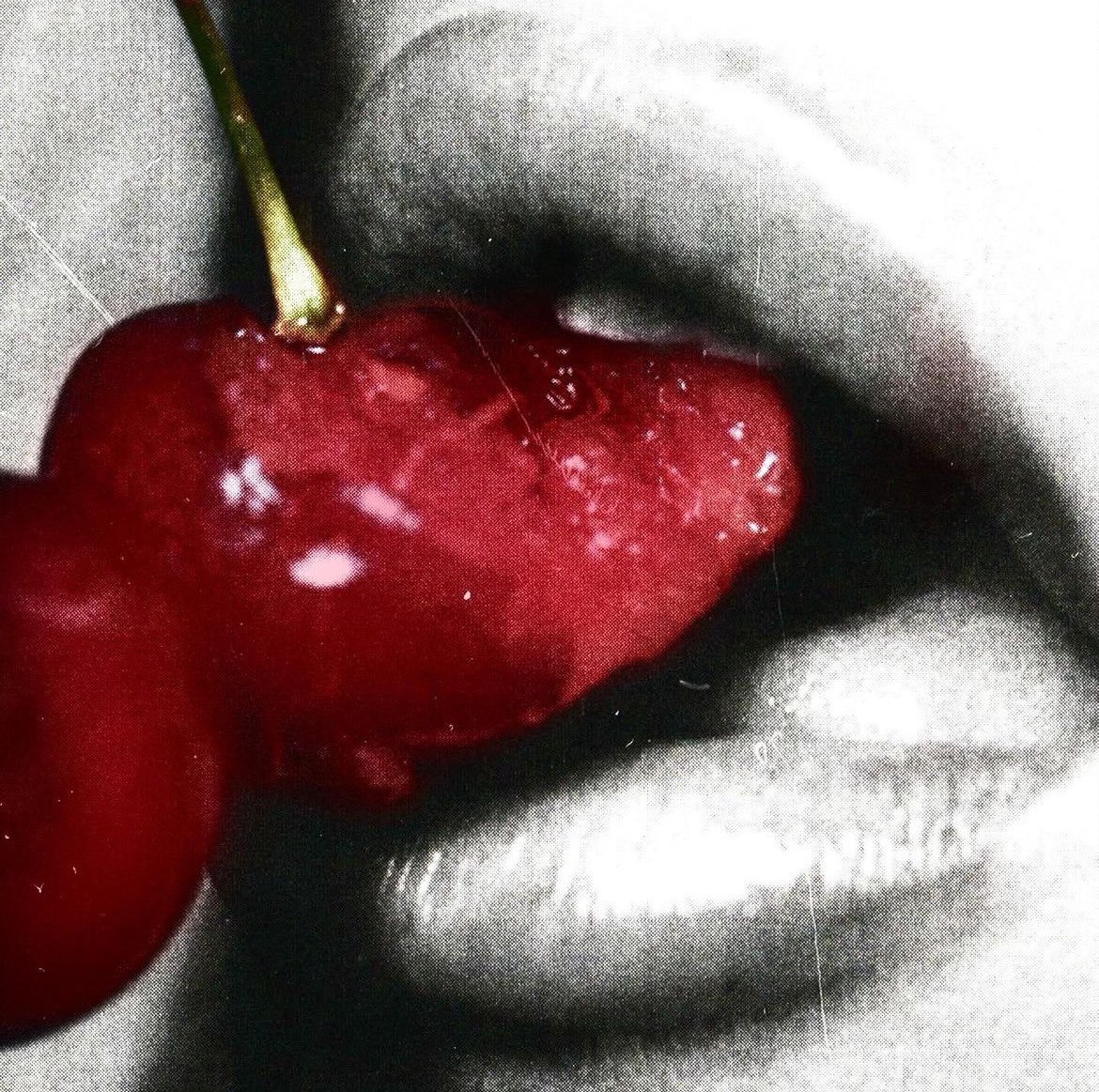 — ;;

        Dirty Little Secret comes out 9/20 💋🍒❤️