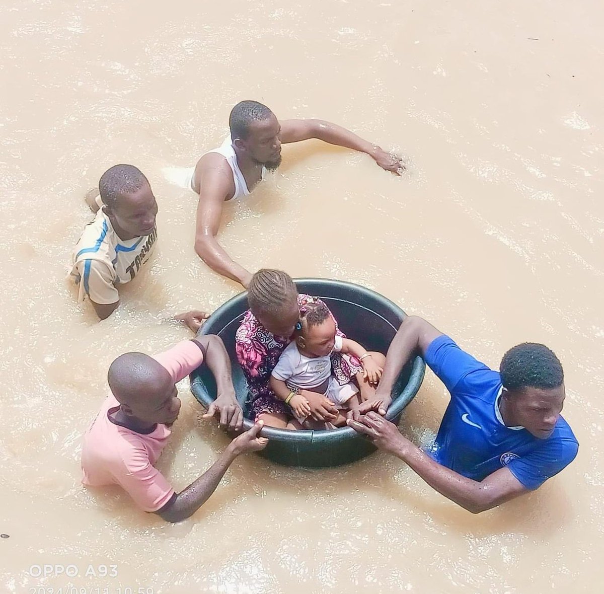 SZakzakyOffice's tweet photo. In the name of Allah, the Most Beneficent, the Most Merciful.

Due to the devastating flood that ravaged Maiduguri, Borno which resulted in the loss of lives, injuries, and loss of wealth. Sheikh Ibraheem Zakzaky (H) expresses his sympathy for the victims. He calls upon the authorities to take the appropriate and necessary steps to adresss and repair the damages caused by the floods.

He prays that Allah have mercy on those who passed away and grants a quick recovery to those who sustained injuries.

#Alfatiha
#MaiduguriFlood
08/RabiuAwwal/1446
11/09/2024