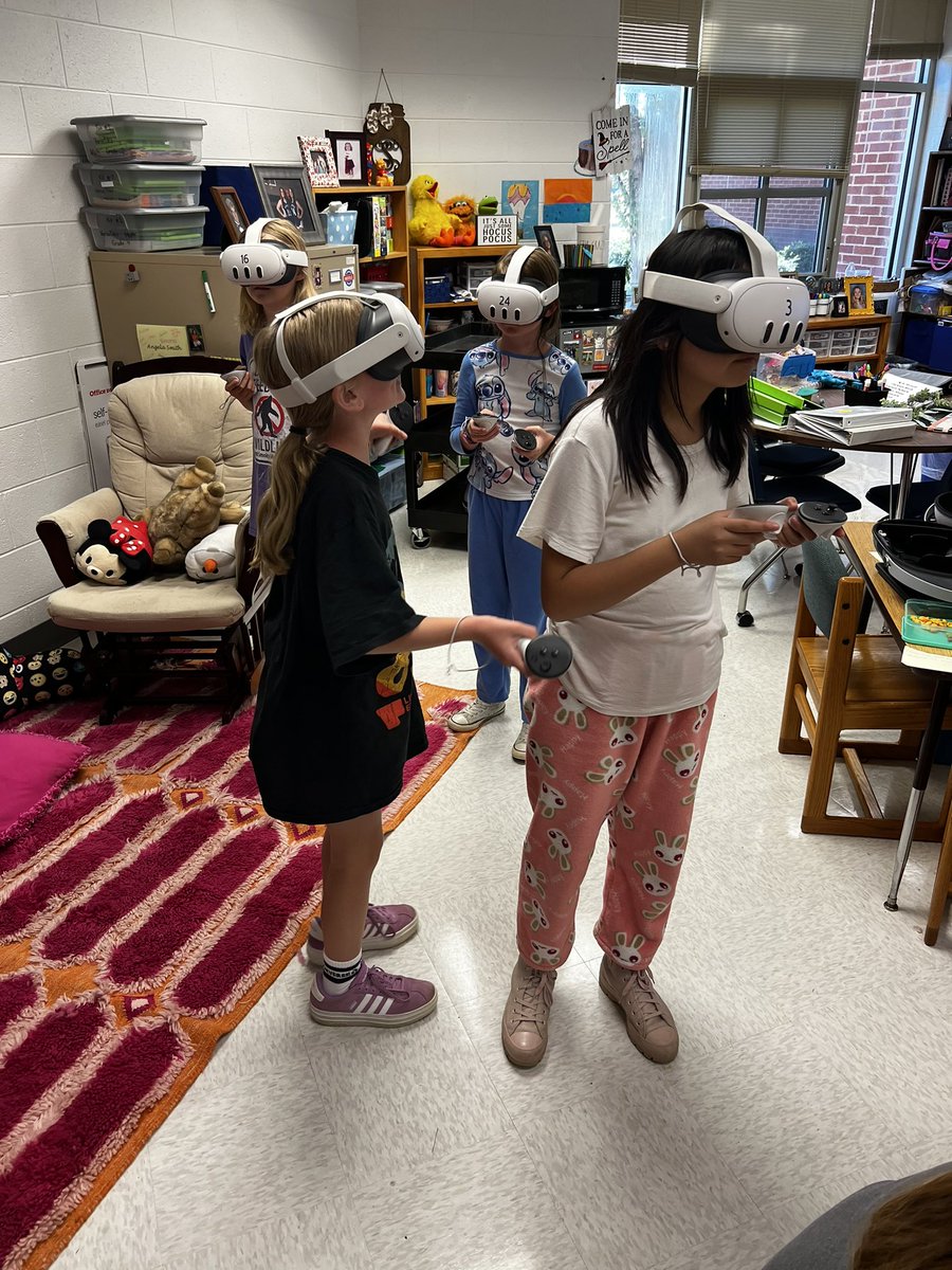 Yesterday, Ms. Smith’s iLEAD crew built gumdrop and toothpick bridge replicas.  Today, we visited the New River Gorge Bridge without leaving AES! <a href="/MCPS_VA_Gifted/">MCPS_VA Gifted</a> <a href="/AESstars/">Auburn Elementary</a>