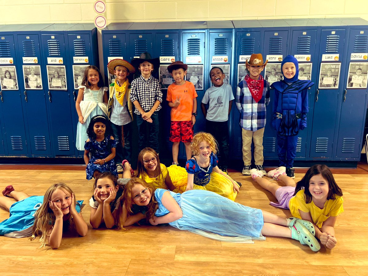 MrsTurnerD70's tweet photo. Celebrating all of our Fairytale/Tall Tale knowledge with a dress up day and some fun culminating activities 🤴 👸 🪵 🐟 #d70gators #d70shinyapples https://t.co/zDpmGamIEp