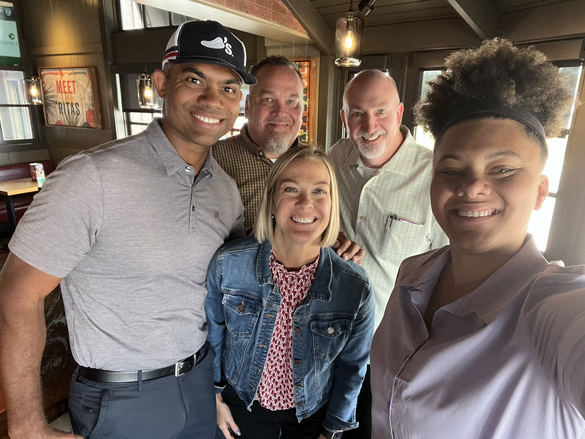 2️⃣ amazing days in Chicagoland with our managers living and diving into Our Purpose. LETS GOOO 💪🏽🌶️❤️ #chilislove