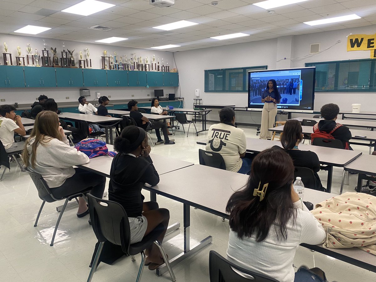 Career Ready fmka SuitsForSeniors tweet media