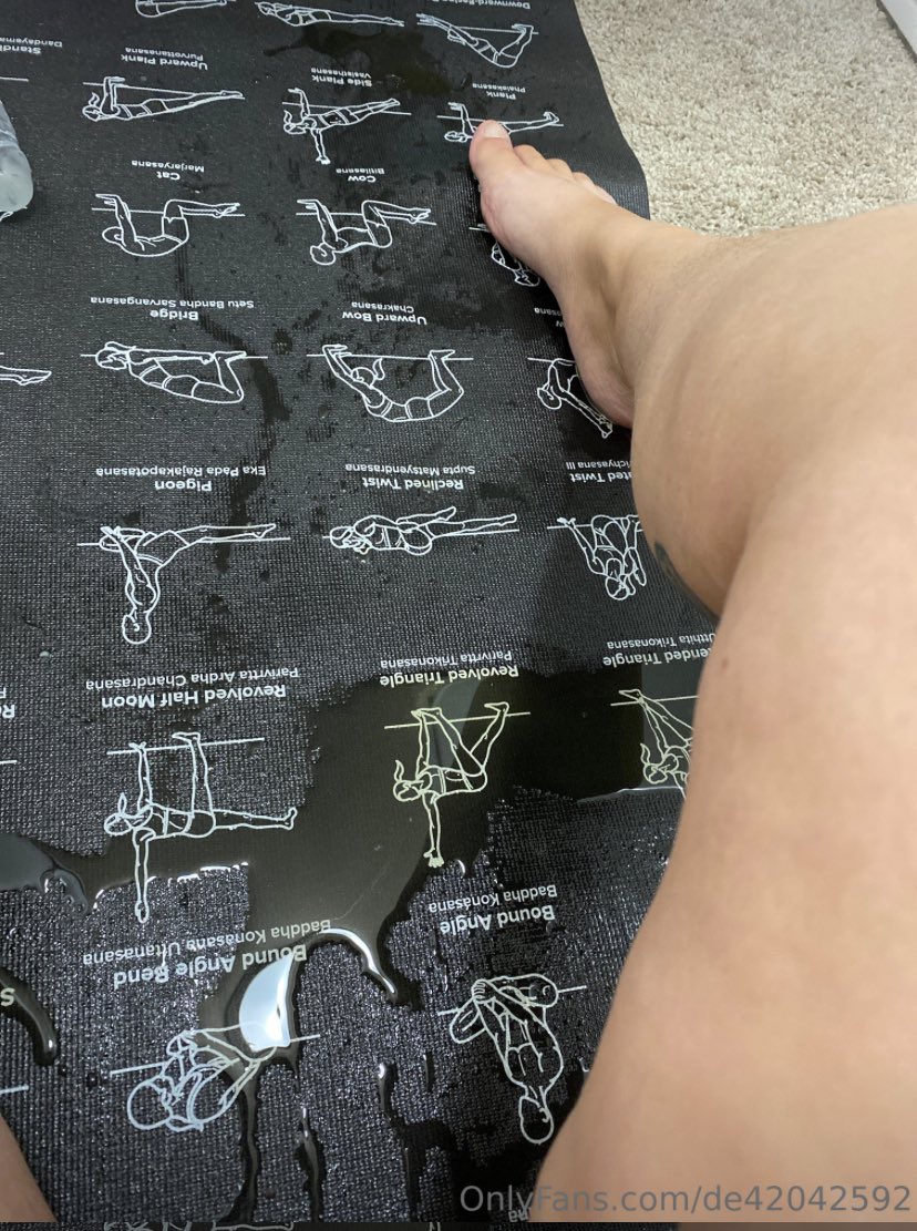 De420425's tweet photo. Got a leak up in here.  New video soon. #contentcreating #Onlyfan #wet #SellingContent 
https://t.co/bUfCk3m29F https://t.co/nRF6sEjorZ
