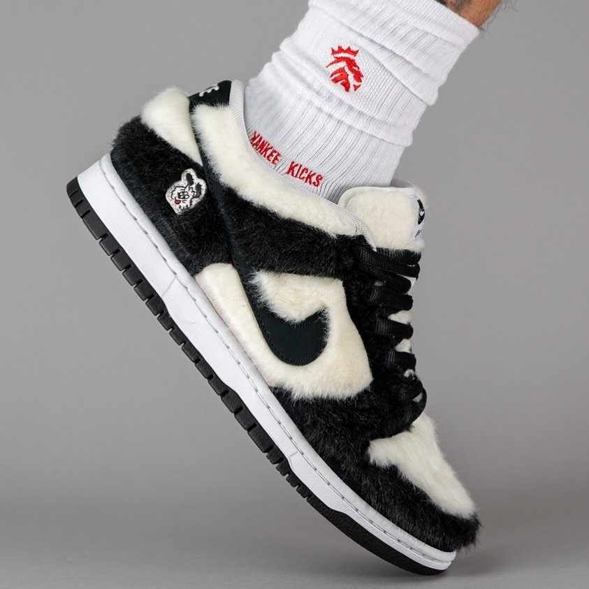 Modern Notoriety tweet media