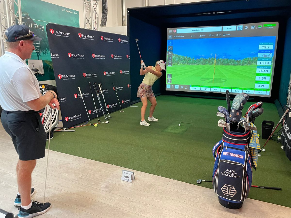 FlightScopeGolf's tweet image. Jodi Shadoff visited FlightScope with her coach Grant Waite to prep for next week’s Kroger Queen City Championship at TPC River Bend in Ohio.
#FlightScopeFamily
#PerformanceDataYouCanTrust