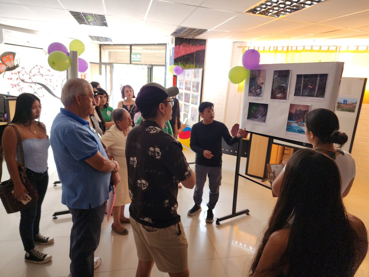 Zona2MTDH's tweet photo. #Napo | Clausura y ceremonia de premiación del concurso de fotografía y reciclaje “Rastro Visual”. Esta iniciativa tiene como objetivo elevar la conciencia ambiental, impulsar el reciclaje y motivar la participación activa de los jóvenes.
#ElNuevoEcuadorResuelve 🇪🇨 https://t.co/5WouW2a3gT