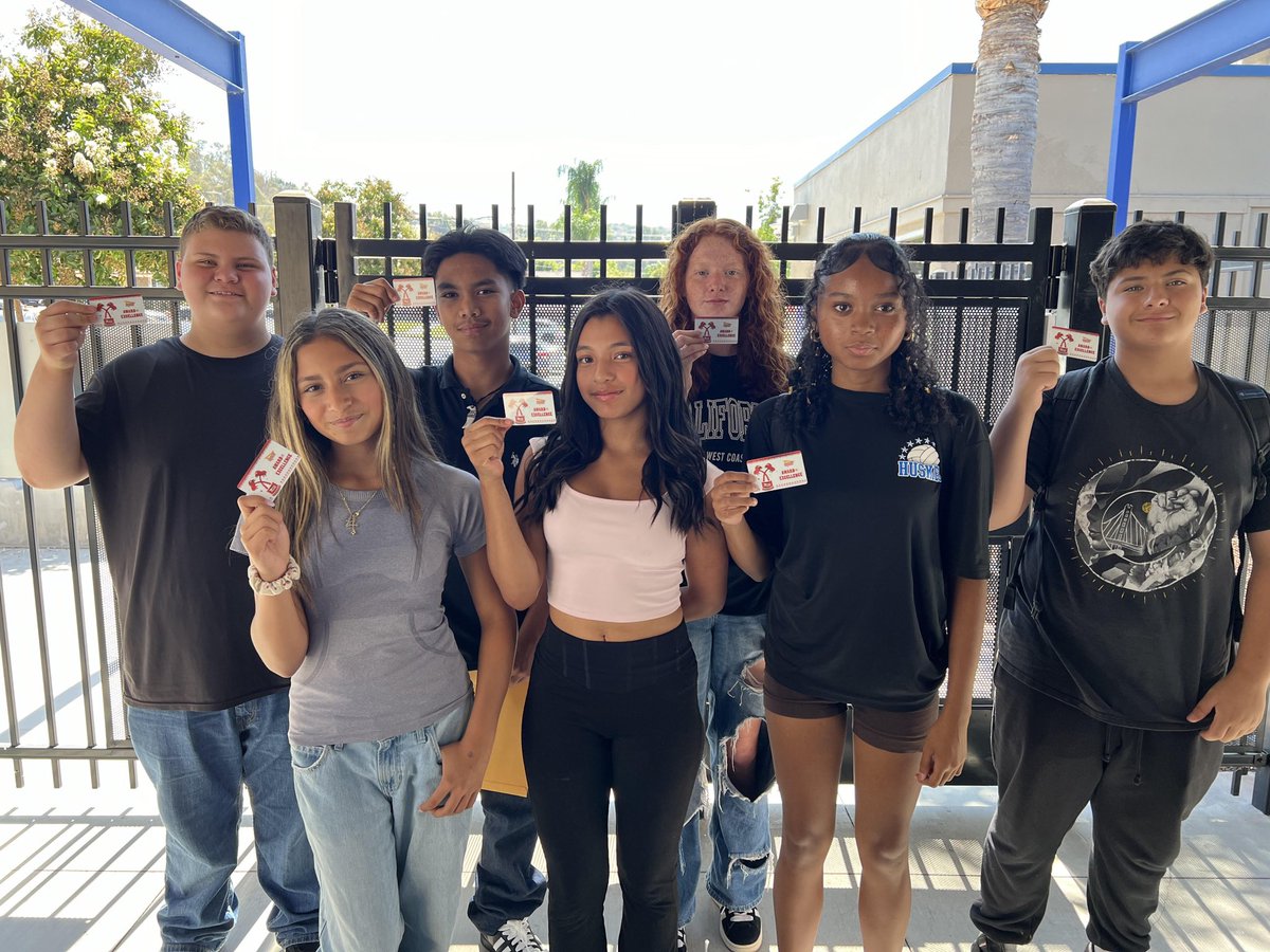 Tug of war winners! 💪🏻🐾 <a href="/WestCovinaUSD/">West Covina USD</a>