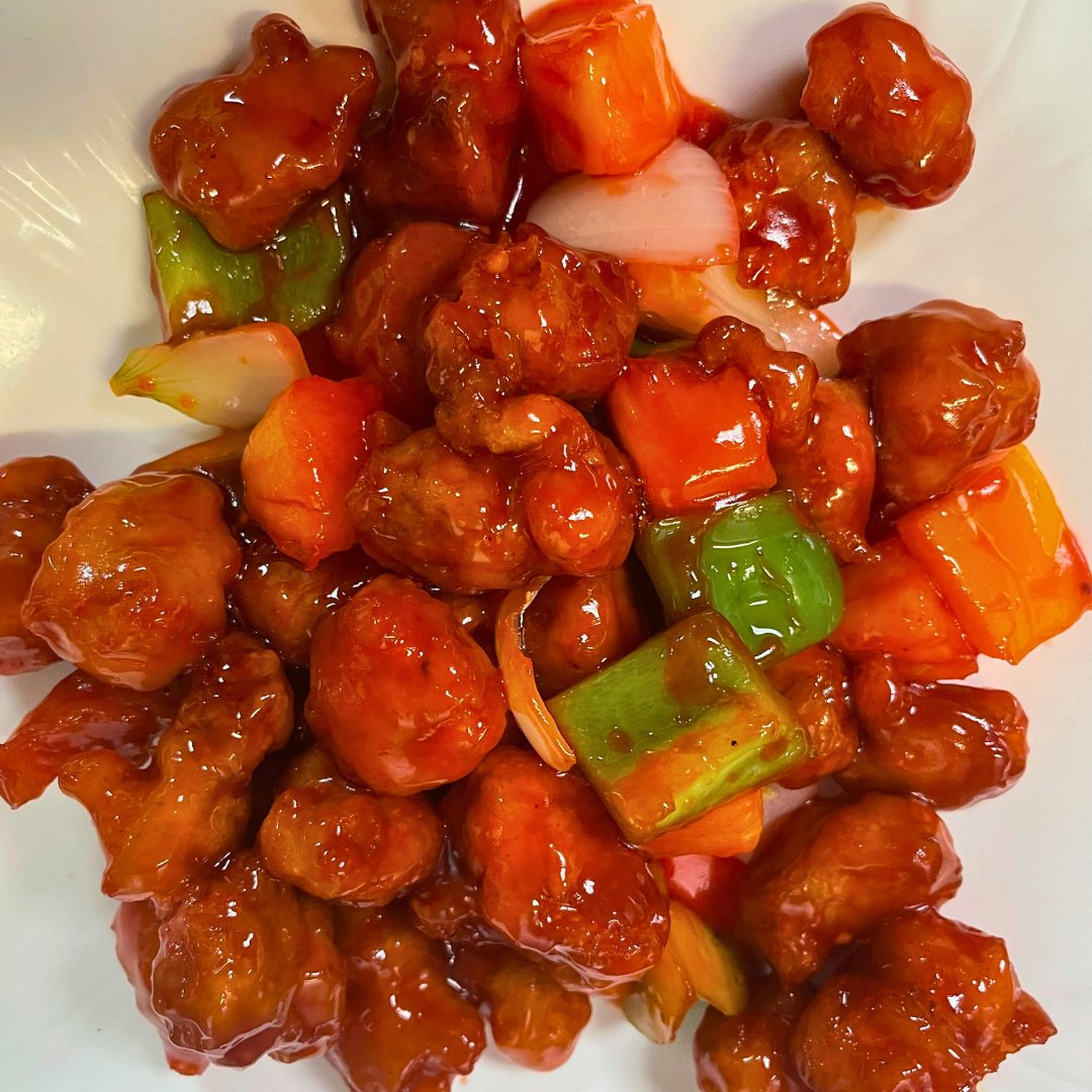 HunanHouse_Galt's tweet photo. From the first bite to the last, it's a flavor journey of sweet, sour, and savory perfection 🍖🍍 Sweet &amp; Sour Pork that'll have you coming back for more! 😋🥢 

🌐 Visit our website: https://t.co/mvFrg0sYPQ  

#HunanHouse #Galt #California #mongolian #FlavorJourney #PorkDelight https://t.co/QJaag7H0f5