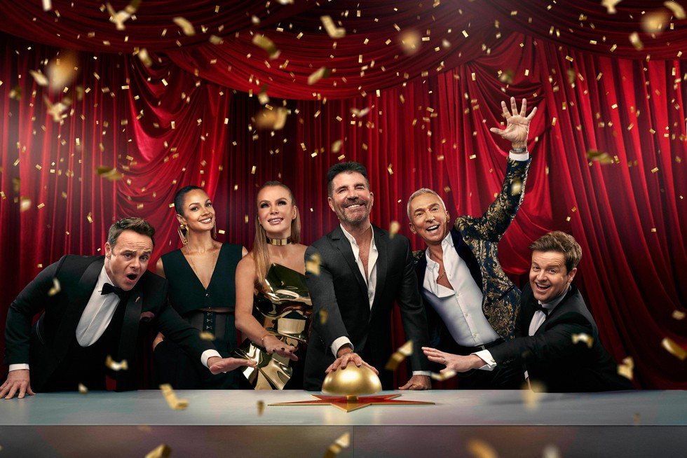 ScreenNowHub's tweet photo. National Television Awards: The winner of the Talent Show Award goes to...

Strictly Come Dancing

#NTAs #NationalTelevisionAwards #ITV #StrictlyComeDancing https://t.co/7J0gTuSTBv