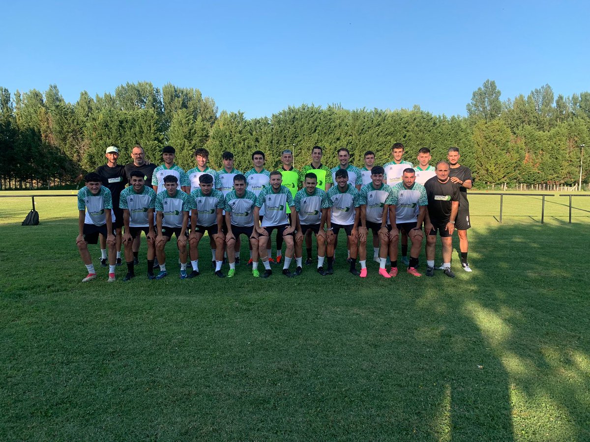 👏🏽Ayer el Aficionado A llevó a cabo el último test de pretemporada contra la Virgen B con victoria por 4-1 ( Jony, Chris x2 y como no, Blochi) ⚽️⚽️⚽️⚽️

🛡️Este sábado comienza lo bonito, JORNADA 1: 

<a href="/cdonzonilla/">CD Onzonilla🟢⚫</a> vs <a href="/cd_benavente/">C.D Benavente</a> 

🗓️Sábado 14/09 
⏰ 18:00h
🏟️C.M. Vilecha