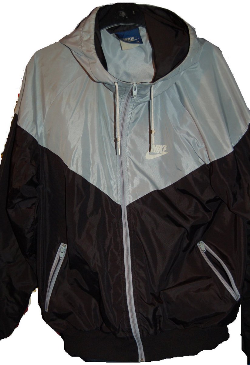 Parfect68's tweet photo. @sarajcox ￼

Nike  cagoule, mid 80’s  Kinross market knock off with no logo.   Still loved it though 😍 https://t.co/0FasuLHIEZ