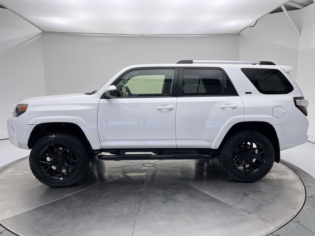 CarSmartnet's tweet photo. Adventure lies at CarSmart, ready for you to explore.

Get in the driver's seat of this *Certified* pre-owned 
2021 #Toyota #4Runner SR5 Premium V6 4WD!
🔹Stock #: 102733 🔹Mileage: 72,947
🏆 CarFax 1-Owner

You need this ride!
👉 Check it out online! https://t.co/pLWWq2XjQ2
... https://t.co/lBbiHmy7Sk