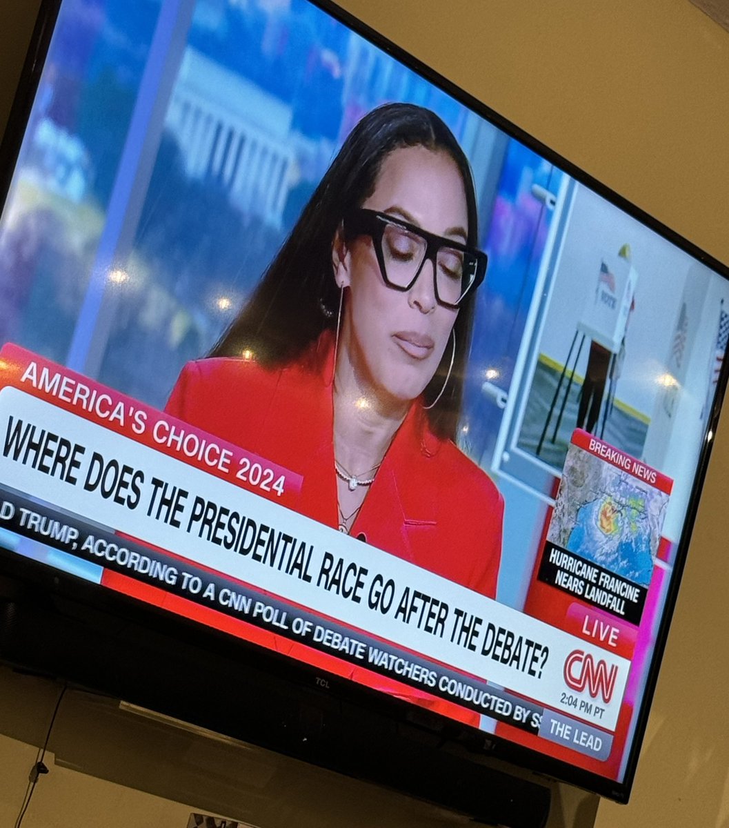 MRDMICAH's tweet photo. @angela_rye  GREAT SEEING YOU IN @CNN  TODAY!!!! https://t.co/GlOCsCeX9T